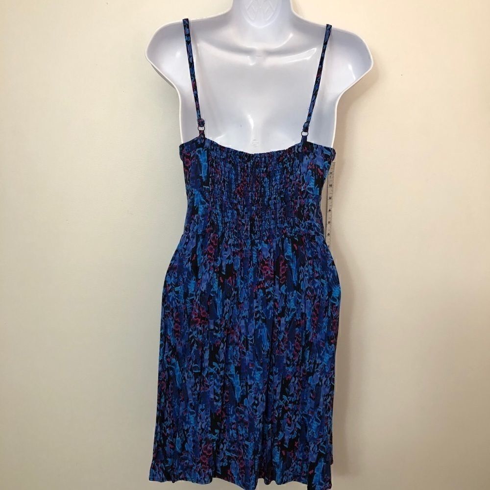 Express Size Small Pretty Summer Dress! - Picture 8 of 10